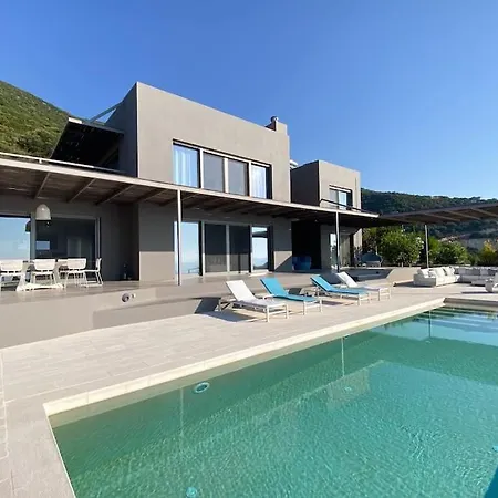 ヴィラ Villa Oneiro Exclusive Escape With Private Pontoon & Luxe Amenities *