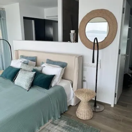 Dreamscape Oneiro - Your Gateway To Seaside