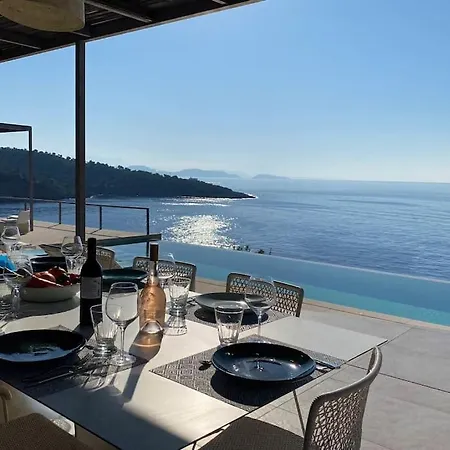 ヴィラ Dreamscape Oneiro - Your Gateway To Seaside Évyiros