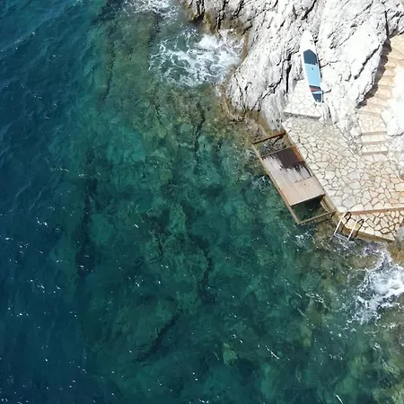 Villa Oneiro Exclusive Escape With Private Pontoon & Luxe Amenities * Évyiros
