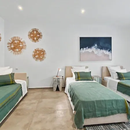 ヴィラ Villa Oneiro Exclusive Escape With Private Pontoon & Luxe Amenities Évyiros