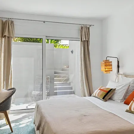 Villa Oneiro Exclusive Escape With Private Pontoon & Luxe Amenities ヴィラ Évyiros