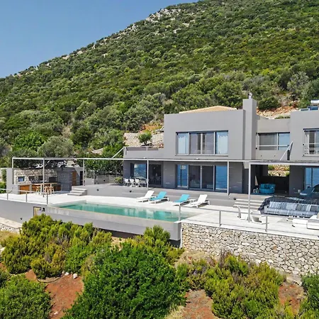 Villa Oneiro Exclusive Escape With Private Pontoon & Luxe Amenities * Évyiros