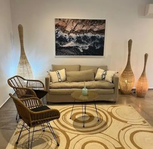 Dreamscape Oneiro - Your Gateway To Seaside