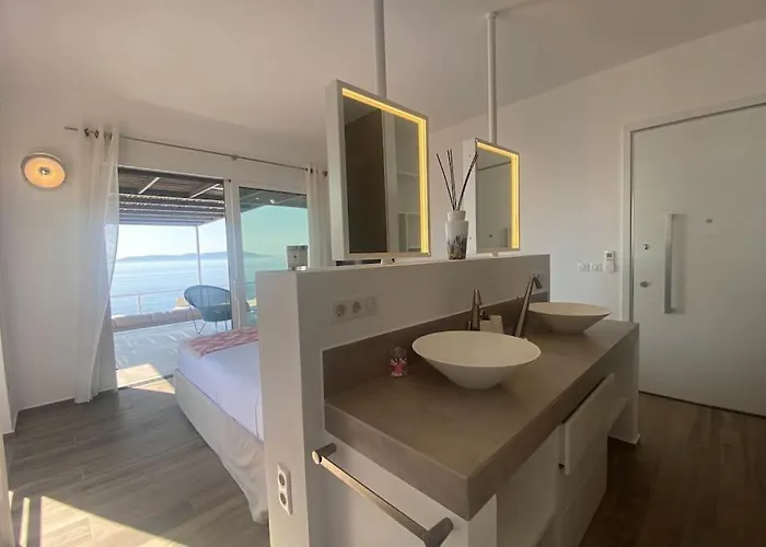 Dreamscape Oneiro - Your Gateway To Seaside Villa Evgiros