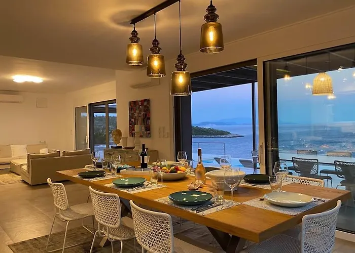 Villa Dreamscape Oneiro - Your Gateway To Seaside *